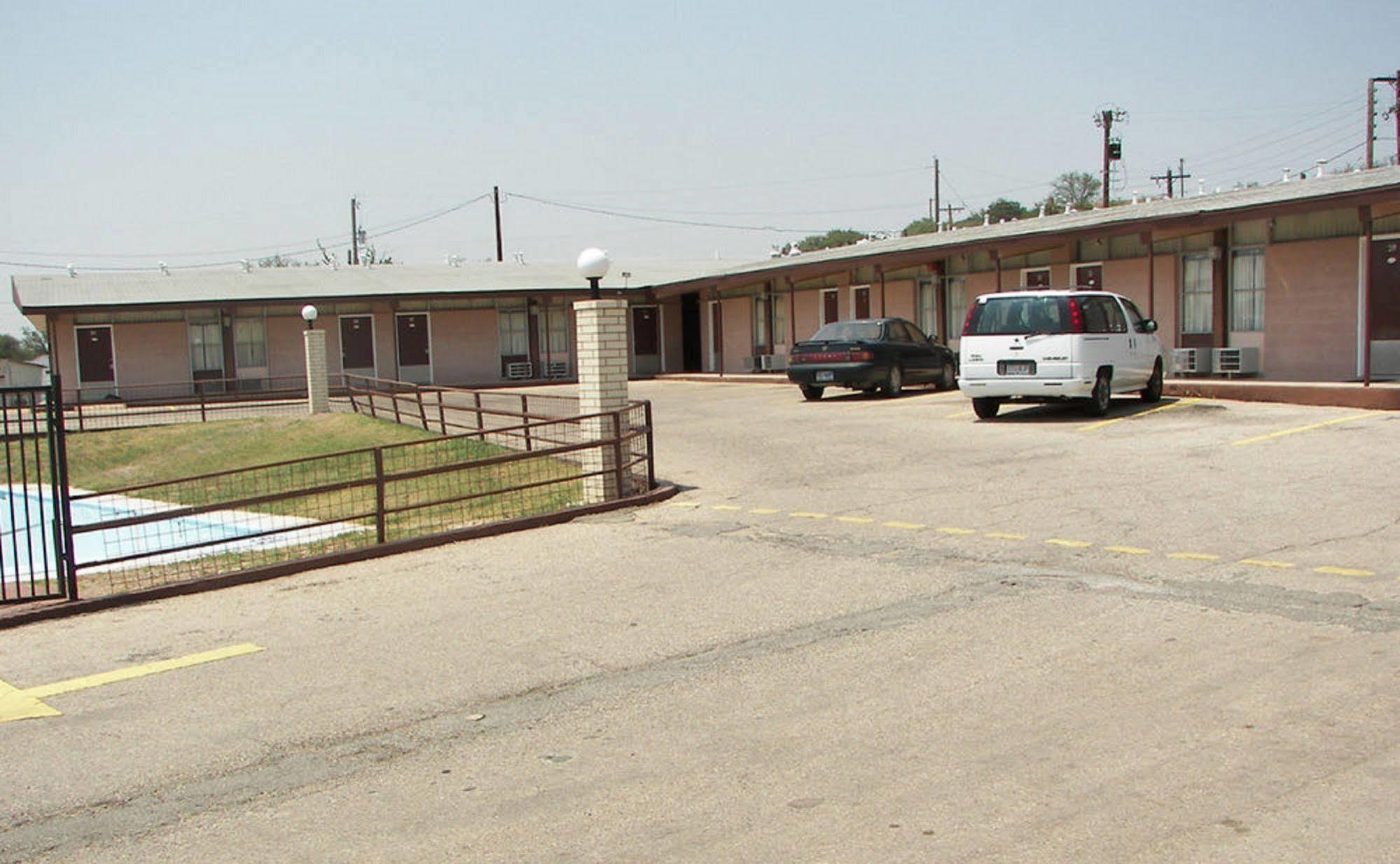 Holiday Host Motel Sonora Zewnętrze zdjęcie